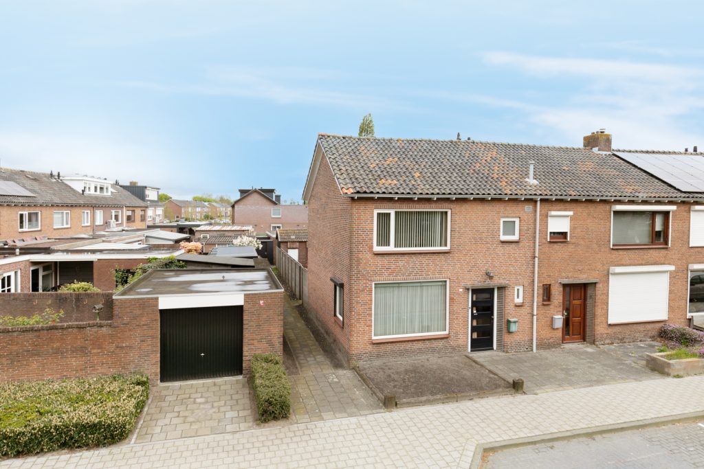 Woning te koop: Krayenhofflaan 11 Waalwijk - Allround Makelaardij